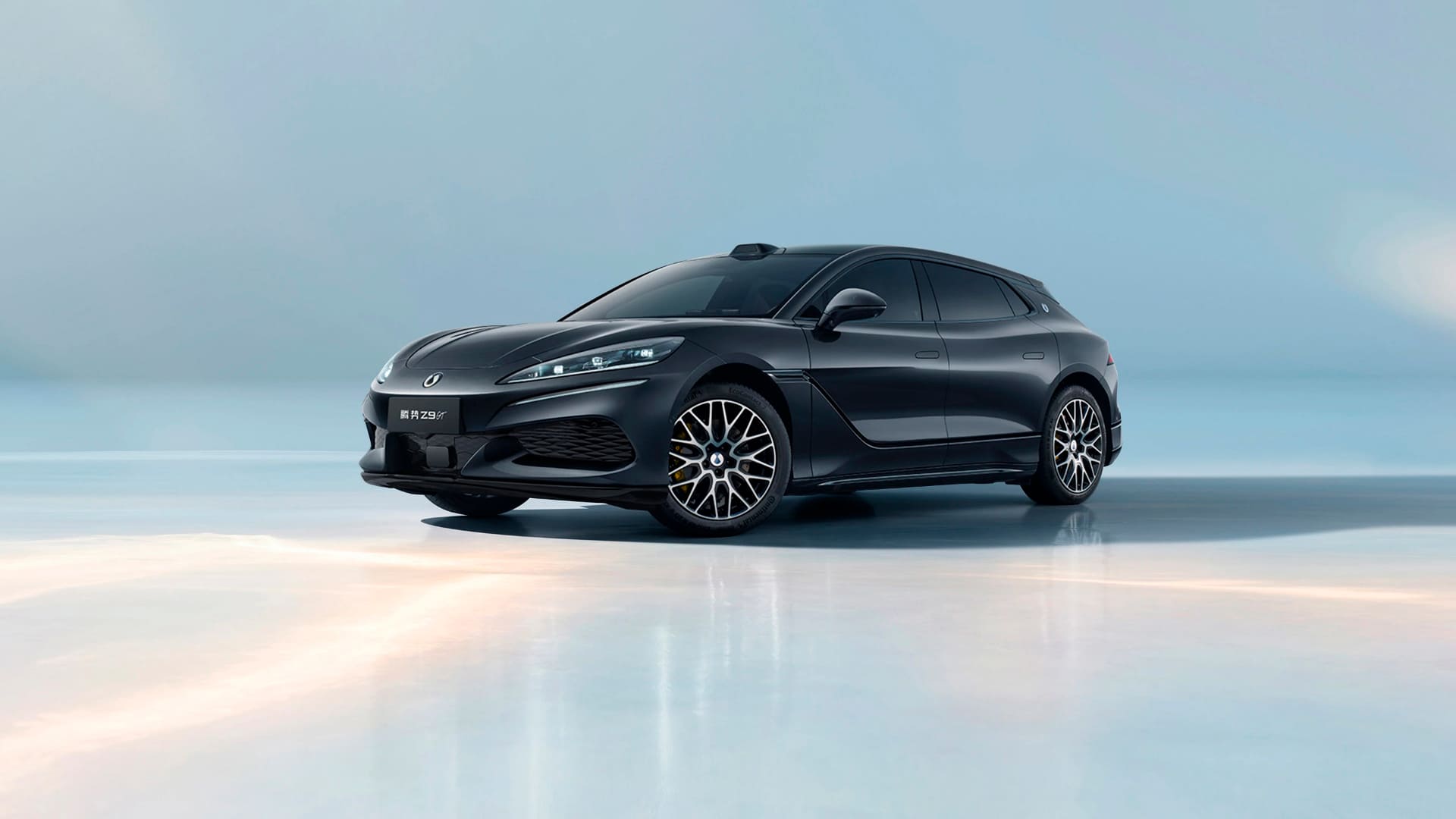 Електромобілі Denza Z9GT 2026 з Китаю